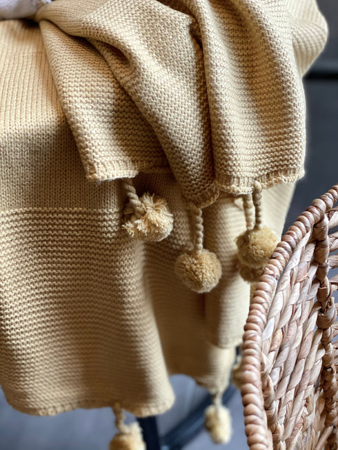 Valencia, Throw, H130xW150cm, Honey, Pom Poms